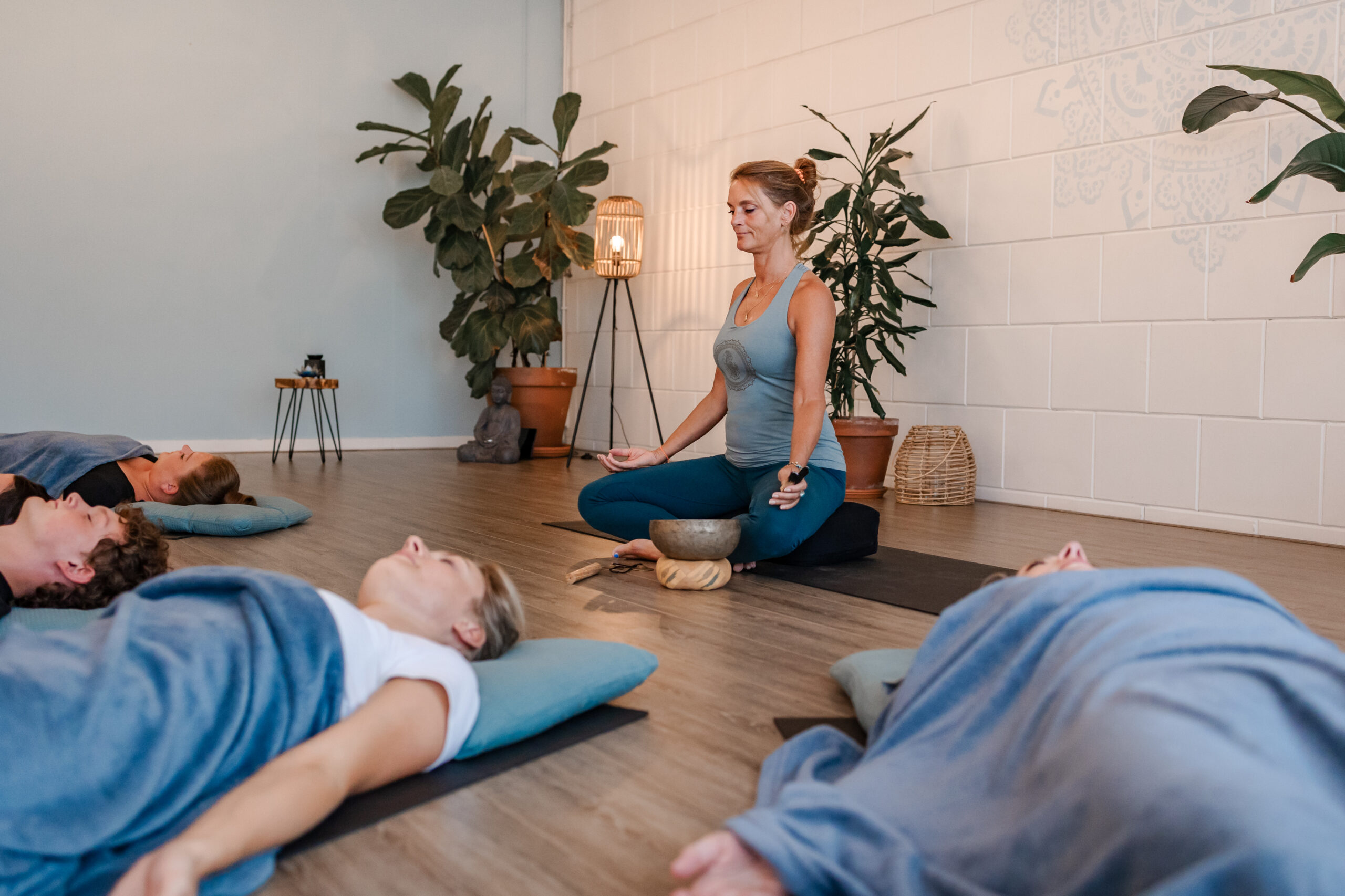 studiovoorhout-yogabeach-sept-2024-VitaLieFotografie-7